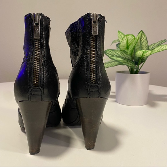 Frye Regina Heel Bootie Soft Vintage Leather Boots - Picture 4 of 15